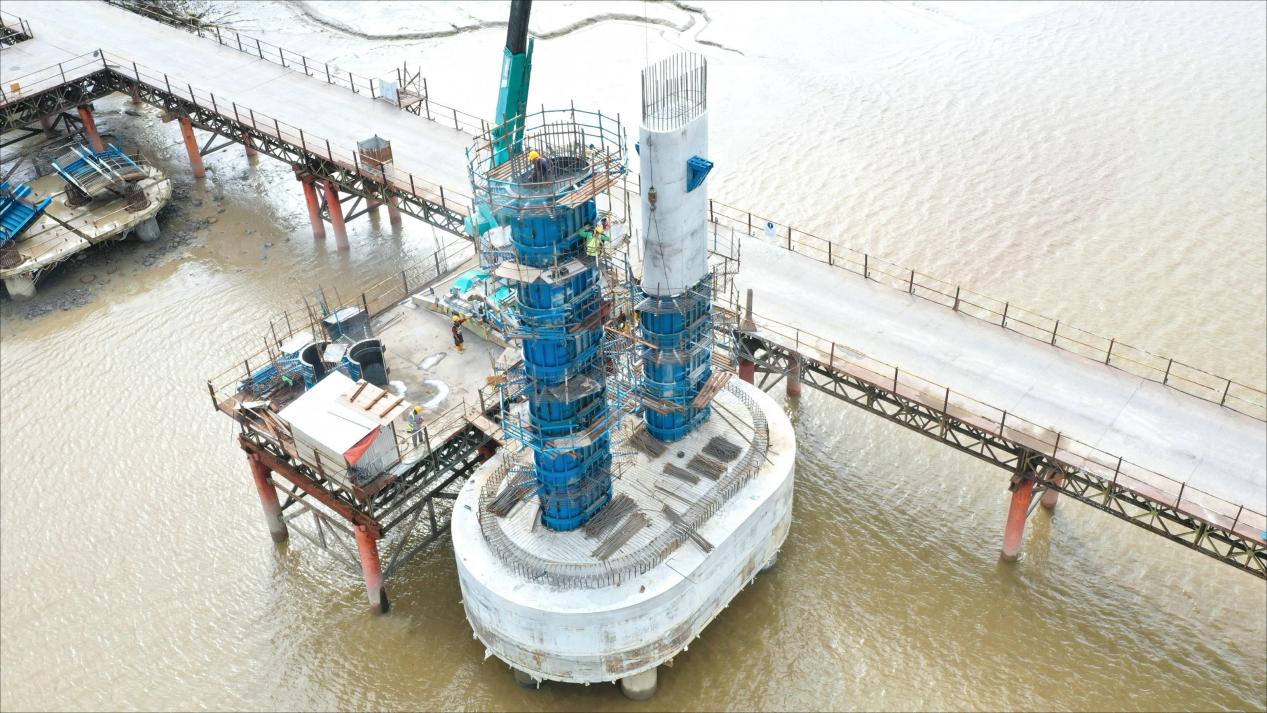 Bridge pier formwork after pile cap casting